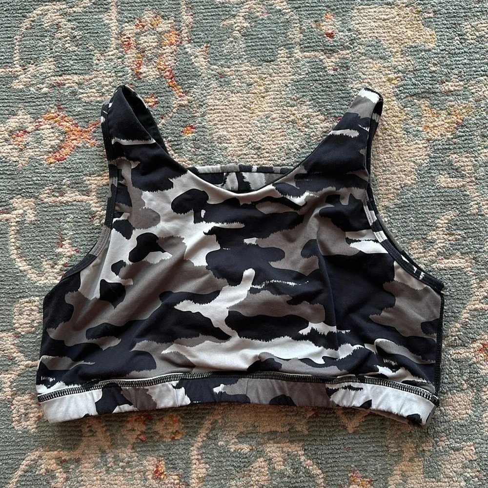 Cute Mono B sports bra - Picture 1 of 3